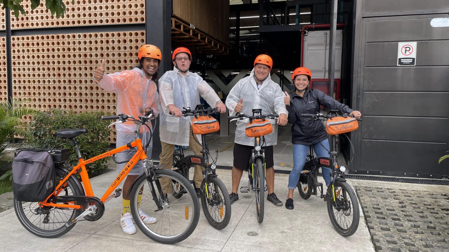 E-Bikes and Local Food in Medellín, Colombia: A Perfect Pairing