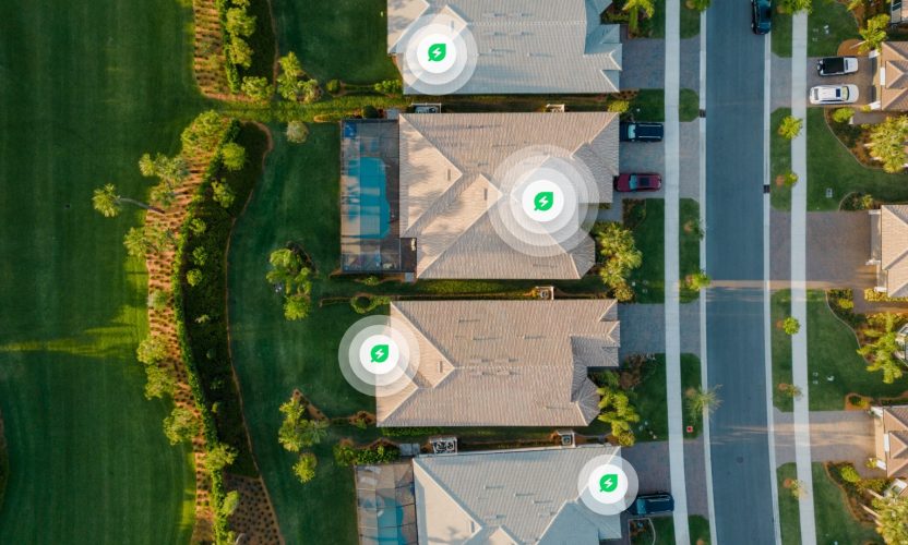 homes with highlights over the roof to represent a connected virtual power plant used by homes in a community